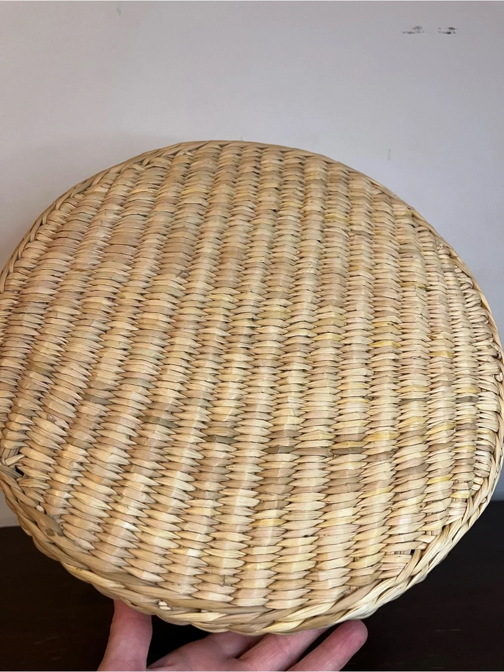 Threshold natural woven storage basket lidded EUC 9.5